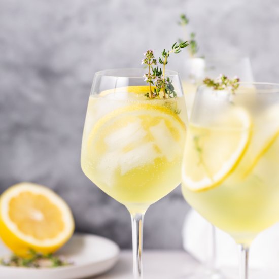 Limoncello Spritz