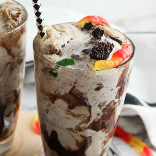 Easy Dirt and Worms Ice Cream Float