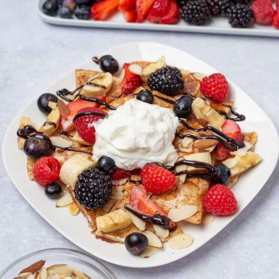 The Best Mixed Berry Dessert Nachos