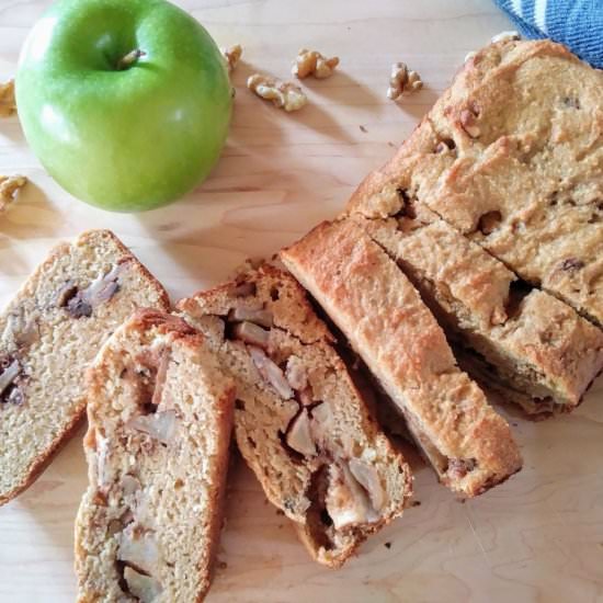 Vegan Apple Cinnamon Bread