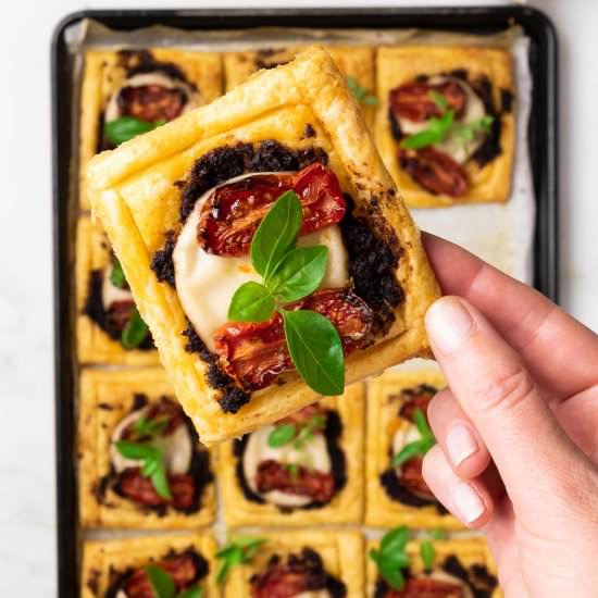 Roasted Tomato Puff Pastry Tartlets