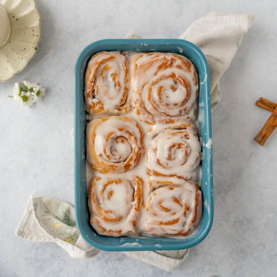 vegan cinnamon rolls