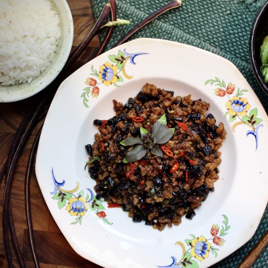 Pork & Yard Long Bean Stir Fry