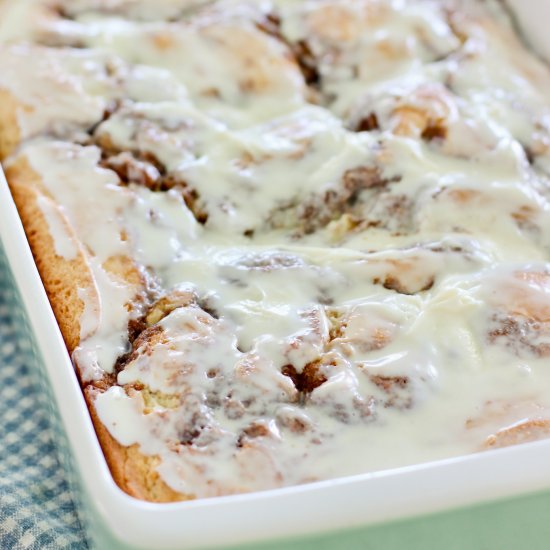 Cinnamon Roll Cake