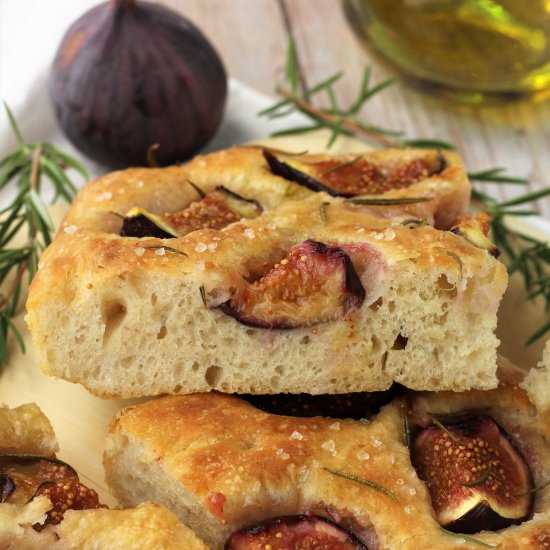 No Knead Fig and Rosemary Focaccia