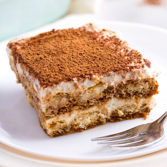 Tiramisu Cake