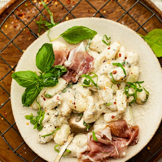 Cacio e Pepe Gnocchi