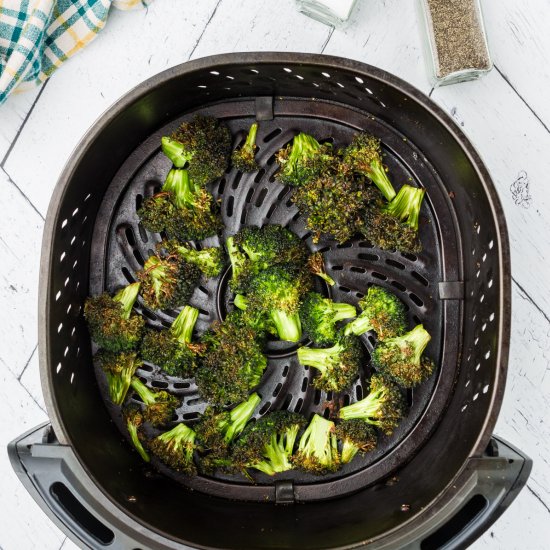 Air Fryer Roasted Broccoli