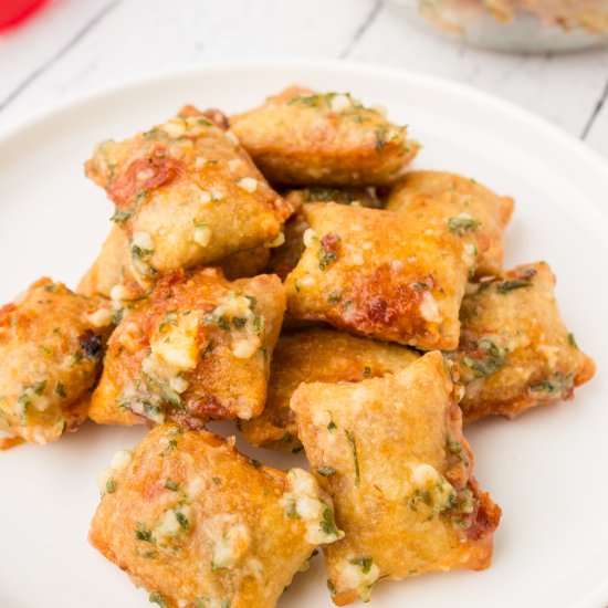 Garlic Parmesan Pizza Rolls