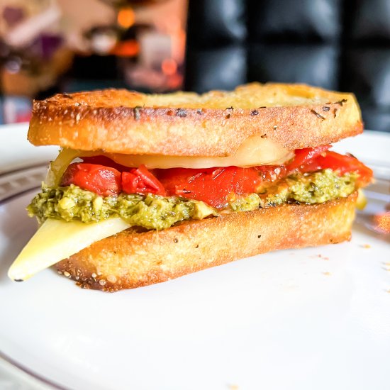 Dunkin’ Tomato Pesto Grilled Cheese