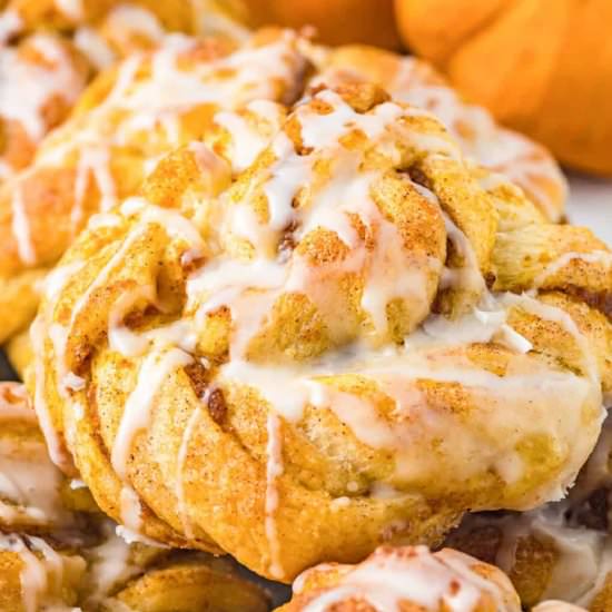 Pumpkin Pie Crescent Roll Twists