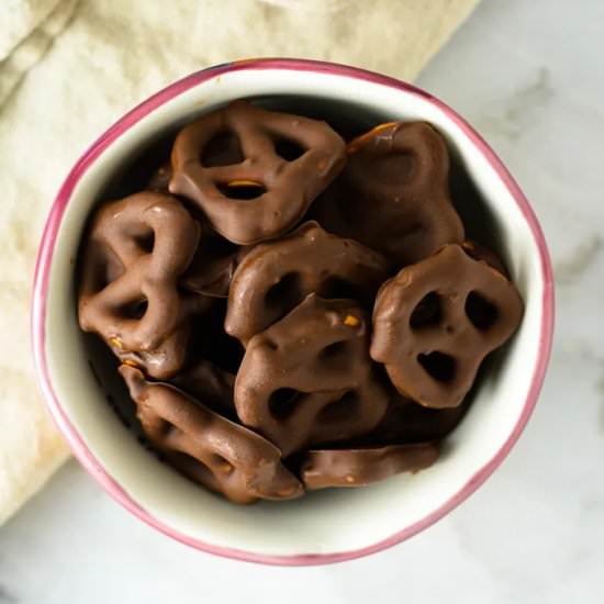 Chocolate Pretzels