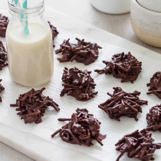 Easy Chocolate Spiders