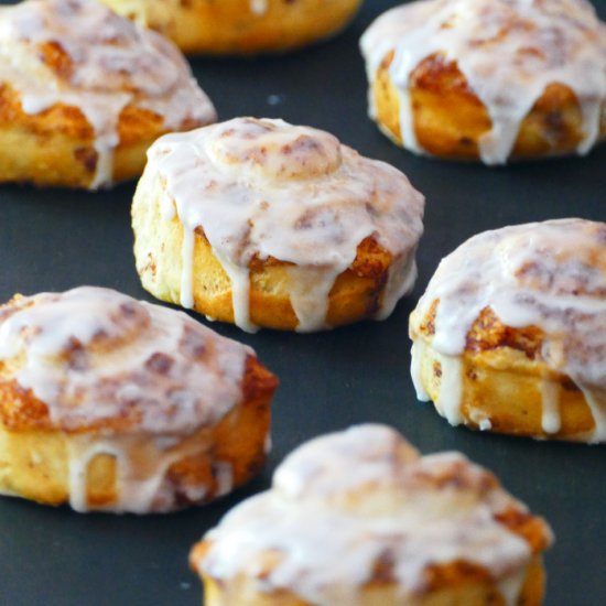 Pillsbury Air Fryer Cinnamon Rolls