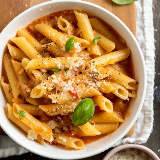 One pan tomato pasta