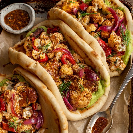 Cauliflower wraps with green hummus