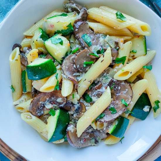 Creamy Mushroom Zucchini Pasta