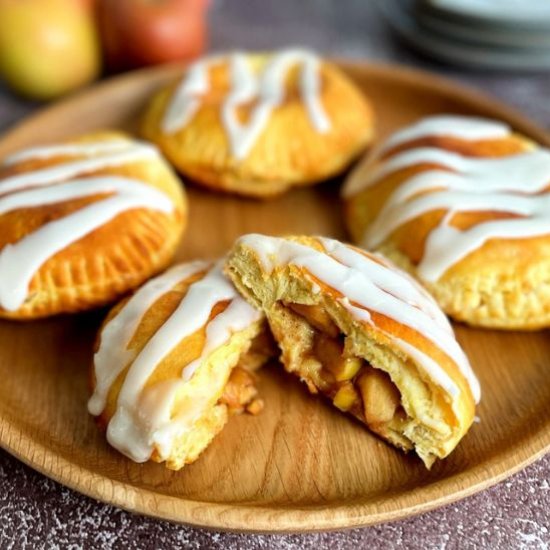 Air Fryer Apple Turnovers