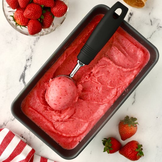 Easy Homemade Strawberry Sherbet