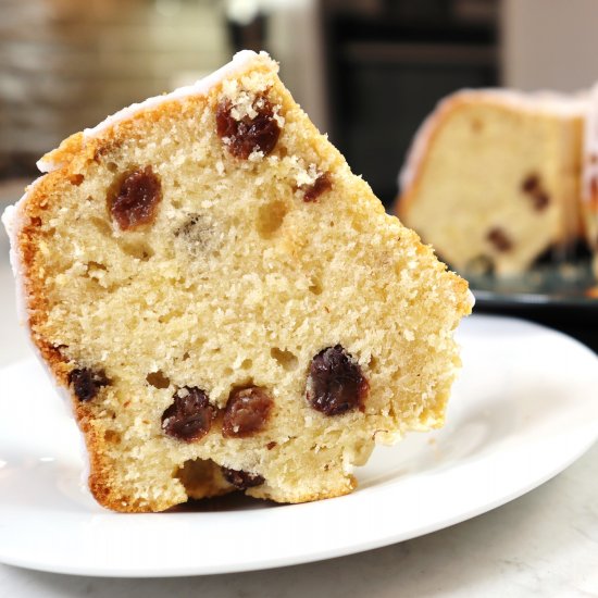 Rum and raisin Bundt cake