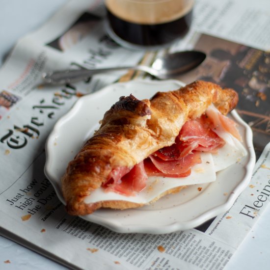 Prosciutto & Goat Cheese Croissant