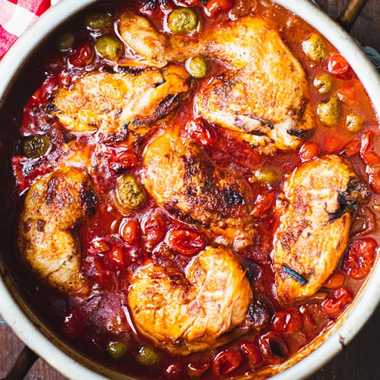 Simple one-pan chicken cacciatore