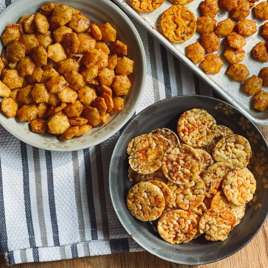 Spicy Baked Sriracha Crackers