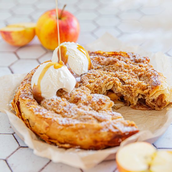 Apple Crumble Filo Pie