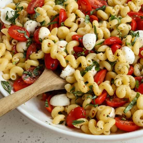 Caprese Pasta Salad