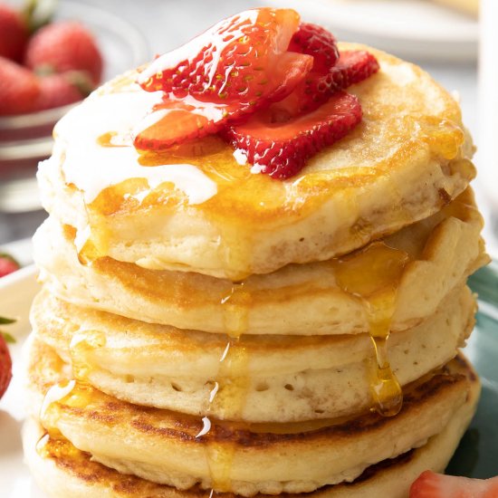 Easy Strawberry Pancakes