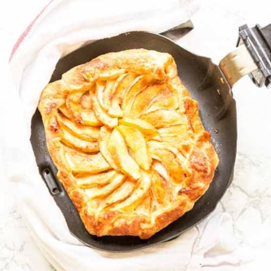 Air Fryer apple galette