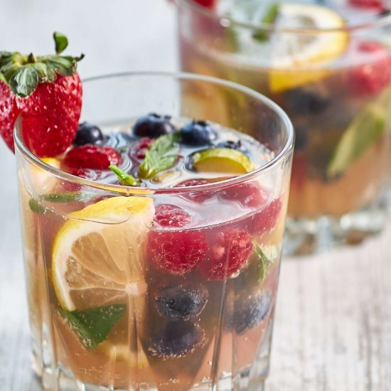 Easy Summer Berry Sangria Recipe