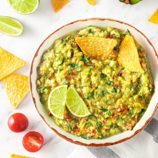 Avocado Dip with Citrus Flavors