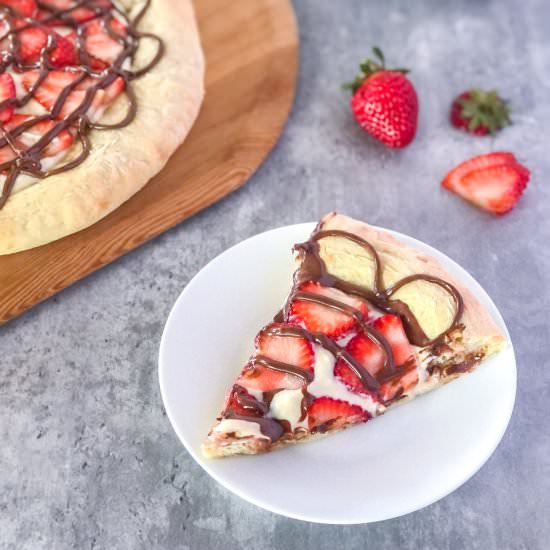 Strawberry Nutella Pizza