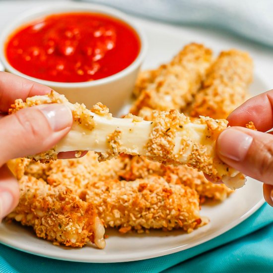 Air Fryer mozzarella sticks