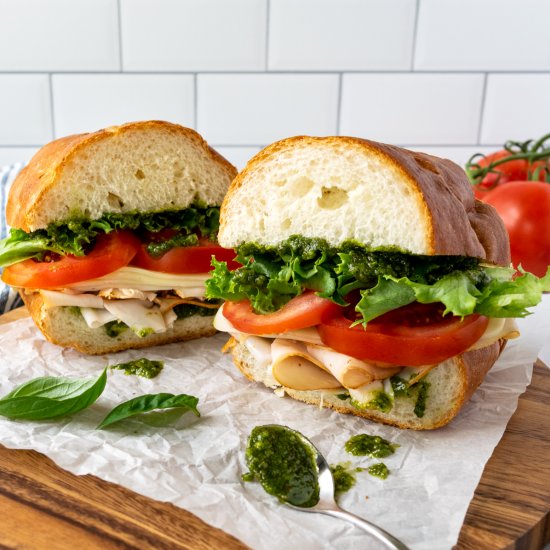 Pesto Turkey Sandwich