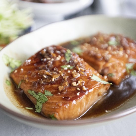 Maple glazed salmon fillets