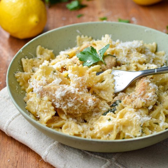 Creamy Lemon Chicken with Pasta