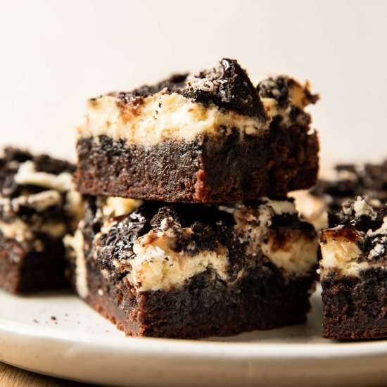 Oreo Cheesecake Brownies