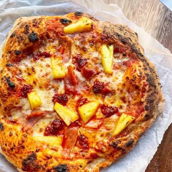 Spicy Hawaiian pizza