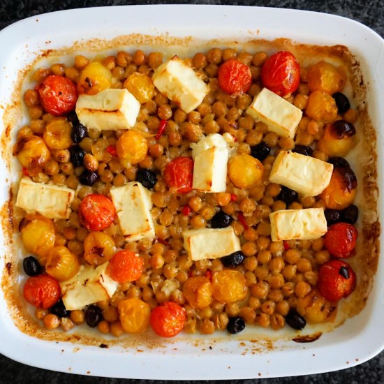 tomato and chickpea tray bake