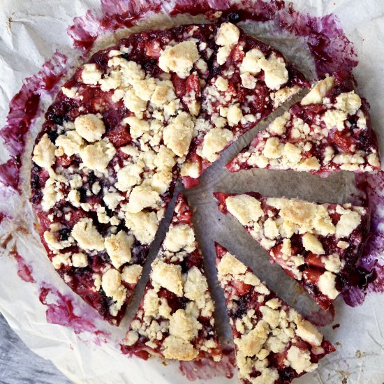 Summer Berry Crumble Bars