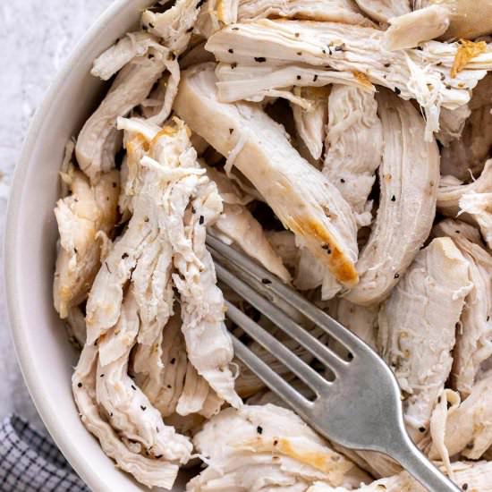 How to Shred Chicken (6 Ways!)