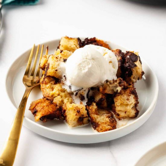 Slow Cooker Bread Pudding