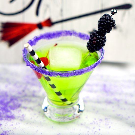 Hocus Pocus Halloween Cocktail