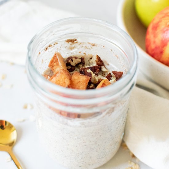 Apple Pie Overnight Oats