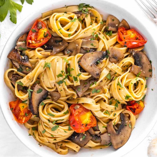 Easy Vegan Mushroom Pasta