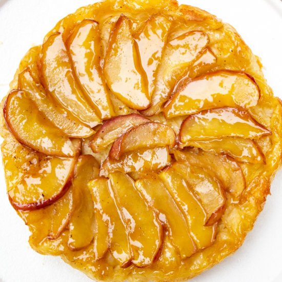 Puff Pastry Apple Tart (30 minutes)