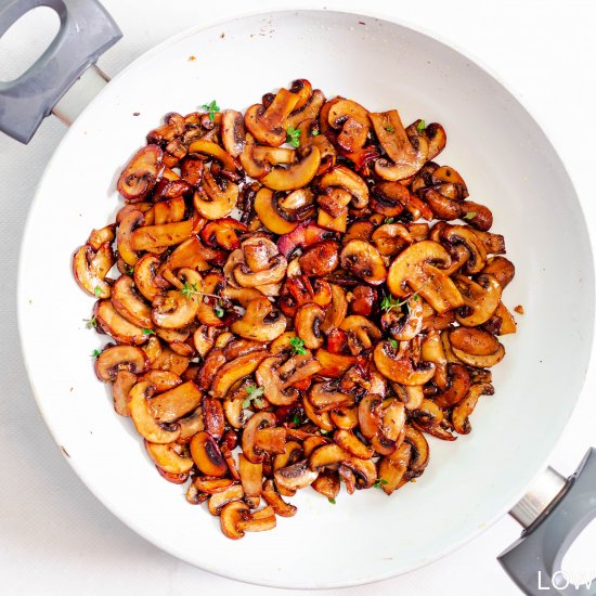 Sautéed Mushrooms With Garlic