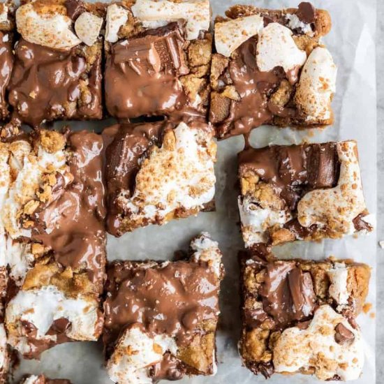 Easy S’mores Cookie Bars